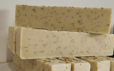 Quels sont les avantages des savons artisanaux bio par rapport aux savons commerciaux?